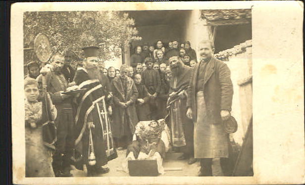 10609762 Macedonia Macedonia Photo AK around 1915 from a WW I soldier album Beer