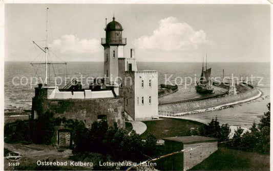 73822885 Kolberg  Ostseebad Kolobrzeg PL Lotsenhaus und Hafen