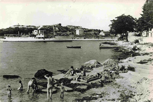 73988840 Vrsar Istria Croatia Game on the beach ferry