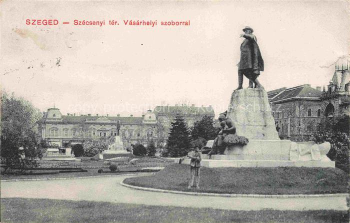 74008285 SZEGED HU Szecsenyi tér. Monument szoborral de Vásárhelyi