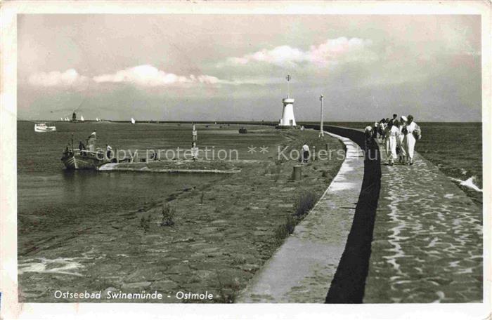 74020548 Swinemuende SWINOUJSCIE PL Ostmole Leuchtturm