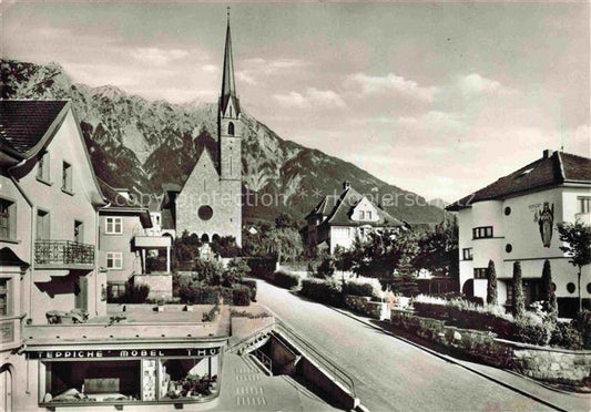 74020578 Schaan  Liechtenstein FL Laurentiuskirche mit Fuerstensteig