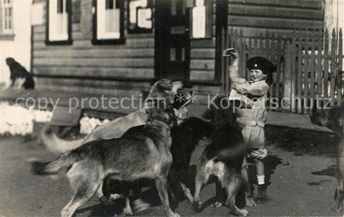 13320617 Wrangell Alaska Hunde Maedchen