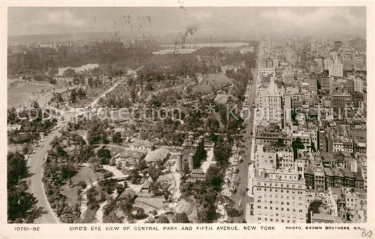 13364048 New York City Bird s eye view of Central Park and Fifth Avenue