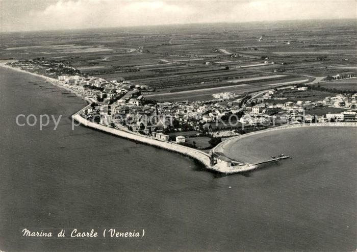 13504225 Photo aérienne de Marina Di Caorle