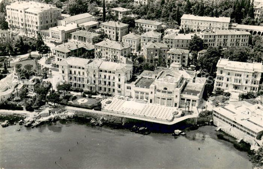 13663973 Photo aérienne de l'abbaye d'Opatija