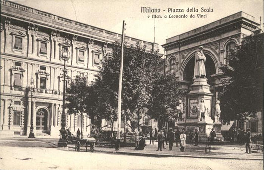 10940288 Milano Milano Piazza della Scala *