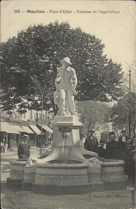 10962124 Moulins Place d Allier Fontaine de l'Agriculture