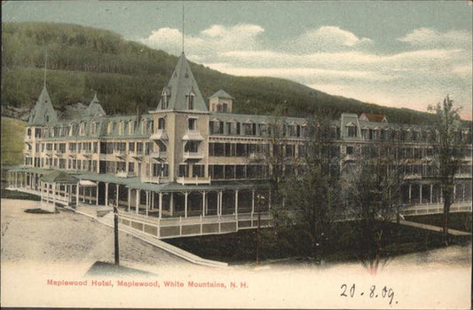 11032042 White Mountains New Hampshire Maplewood Hotel