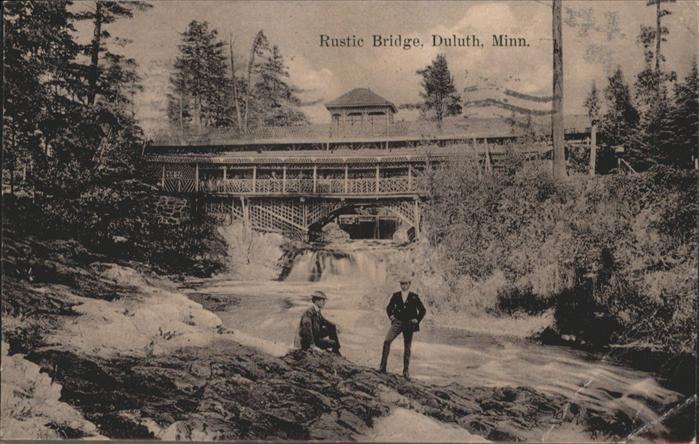 11032071 Pont rustique de Duluth Minnesota