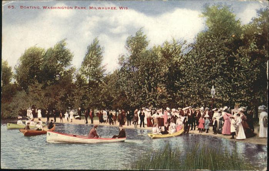 11044995 Milwaukee Wisconsin Boating Washington Park