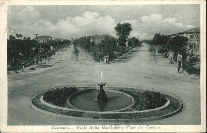 10879726 Cesenatico Cesenatico Viale Fontaine Anita Garibaldi x