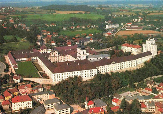 73995107 Kremsmuenster Oberoesterreich AT Benediktinerstift Fliegeraufnahme