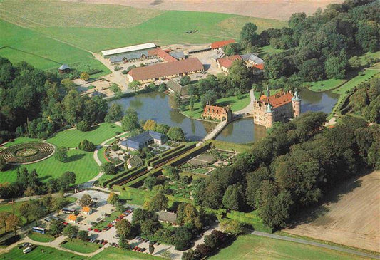 73998586 Egeskov Denmark Fliegeraufnahme mit Schloss