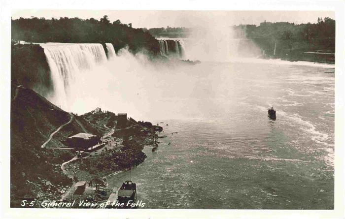 73999843 NIAGARA FALLS New York USA General View of the Falls