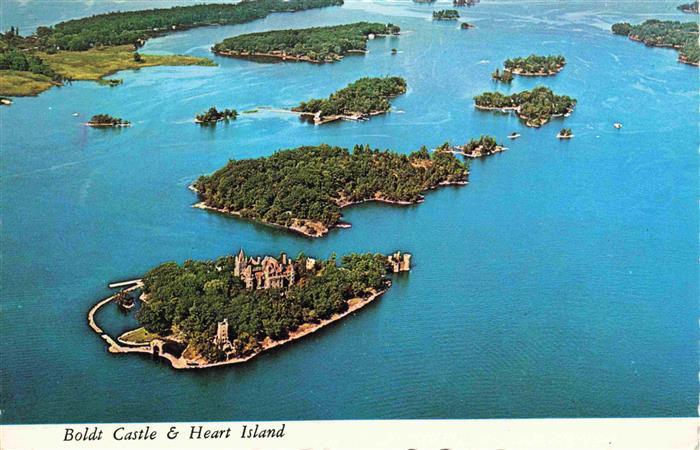 74000733 Heart Island New York Boldt Castle and Heart Island Fliegeraufnahme