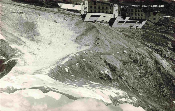 74000814 Berlinerhuette 2040 Zillertal AT mit Gletscher