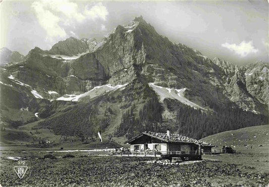 74002602 Hinterriss Tirol AT Rasthuette Eng Alm mit Karwendel