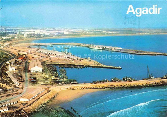 74005975 Agadir Maroc Vue aerial sur le port