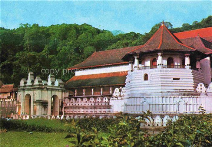 74005824 Kandy Lake Ceylon Sri Lanka Temple of the Tooth