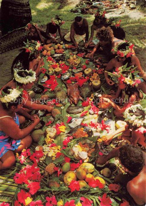 74009707 Tahiti Polynesia Un tamaaraa A Tahitian feast