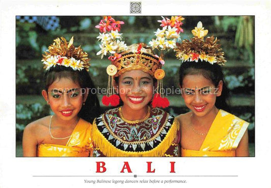 74010053 Bali  Indonesia Young Balinese legong dancers