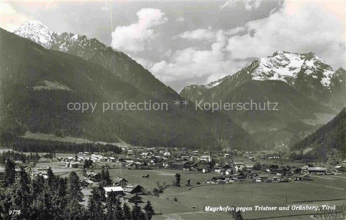 74014263 Mayrhofen  Zillertal Tirol AT Panorama Blick gegen Tristner und Gruenbe