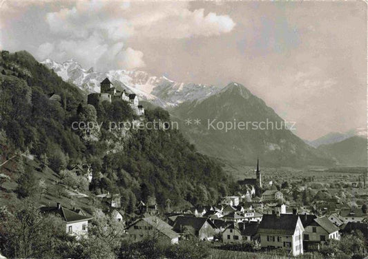 74015957 Vaduz Liechtenstein FL Panorama Blick zum Schloss Rappenstein und Falkn