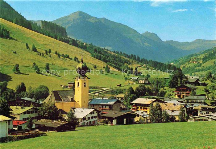 74016162 Saalbach ZELL AM SEE Pinzgau-Pongau AT Ortsansicht mit Kirche Hoehenluf