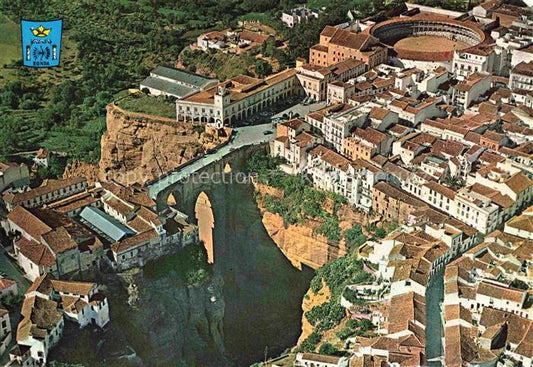 74017692 Ronda Andalucia Malaga ES Vista aérea Puente y Plaza de Toros