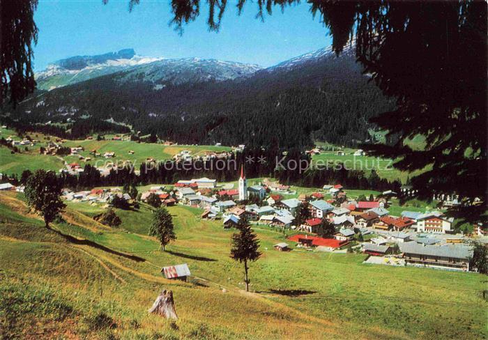 74017927 Riezlern Kleinwalsertal Vorarlberg Panorama Blick gegen Hoch Ifen