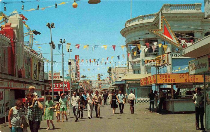 74019783 Long Beach California USA The Nu-Pike looking west from vicinity of the