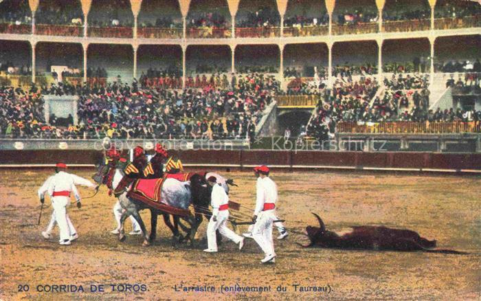 74014175 Corrida de Toros Stierkampf Bullfight-- enlevement du Taureau