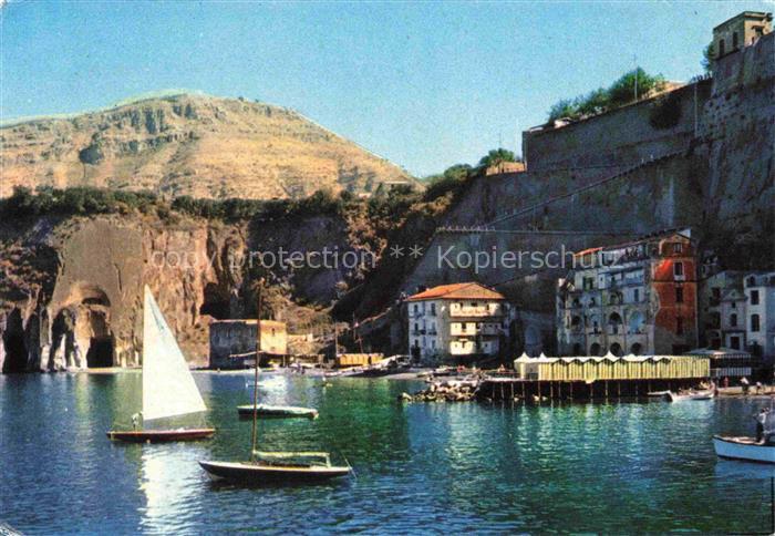 74026774 Piano di Sorrento Napoli Bundesland Campania IT Vista dal mare Spiaggia