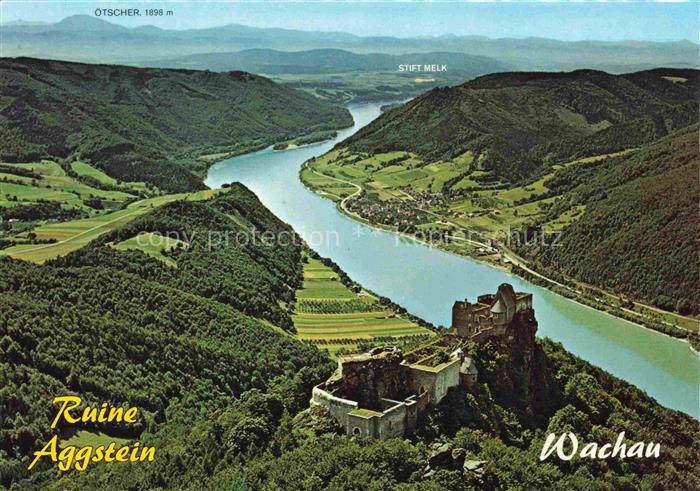 74026815 Aggstein Schoenbuehel-Aggsbach AT Burgruine an der Donau Blick gegen oe