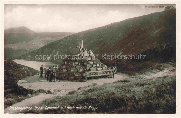 74030313 Krummhuebel Karpacz Riesengebirge PL Donat-Denkmal mit Blick auf die Sc