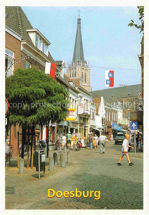 74032442 Doesburg NL Kerkstraat met Martinitoren