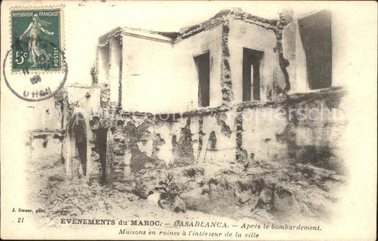 11737992 Casablanca Apres bombardement Maisons en ruines linterteur de la ville