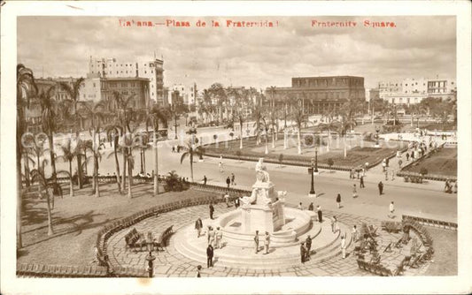 11735167 Habana La Havane Plaza de la Fraternidad Monumento