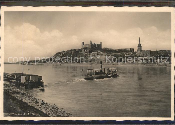 11667332 Bratislava Pressburg Pozsony Zone riveraine sur le château à vapeur du Danube