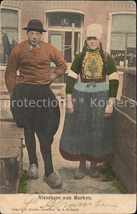 11761467 Marken Visschers traditional costumes