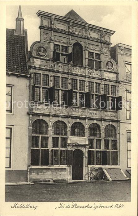 11794669 Middelburg Zeeland In de Steenrotse Bâtiment historique du 16ème siècle.