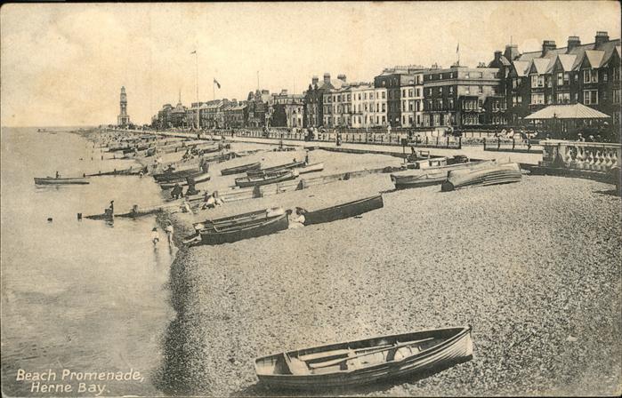 11474588 Promenade sur la plage de Herne Bay