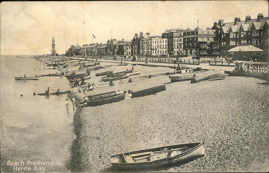 11474588 Promenade sur la plage de Herne Bay