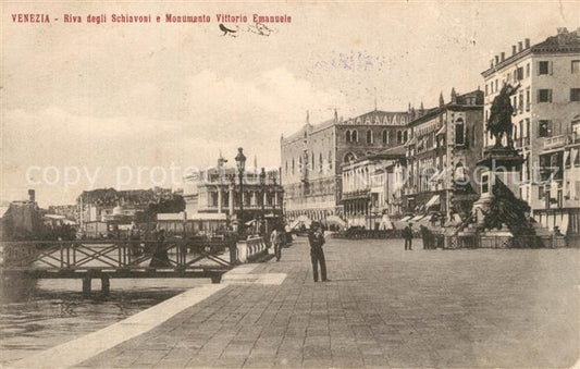 73545432 Venezia Venedig Riva degli Schiavoni e Monumento Vittorio Emanuele