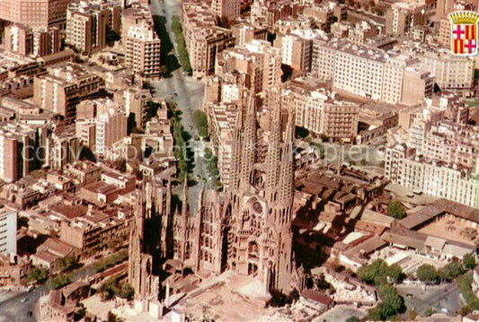 73682756 Barcelona Cataluna Tempio Expiatorio de la Sagrada Familia vista aerea