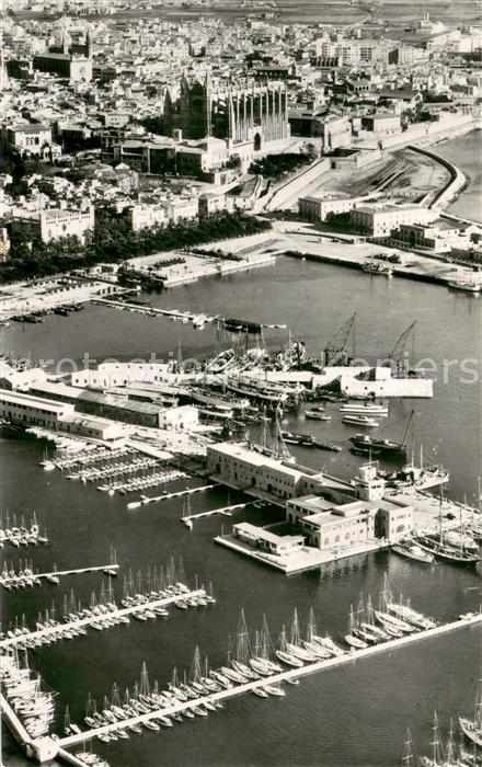 73682900 Palma de Mallorca La catedral y el puerto vista aérea