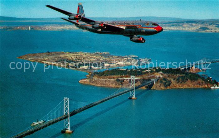 73706959 San Francisco Californie Voler avec American Airlines au-dessus de Treasure Is