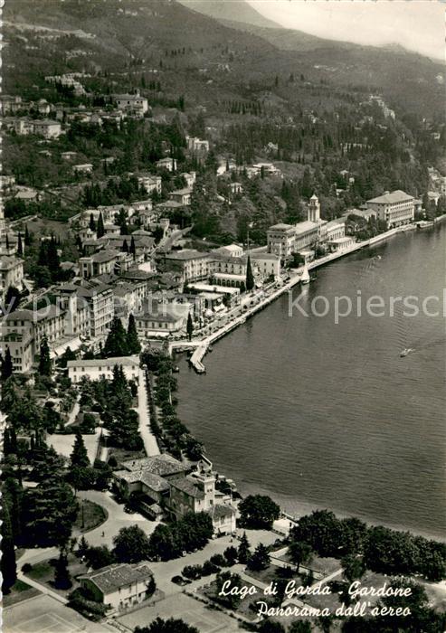 73712238 Gardone Lago di Garda Panorama dall aereo Gardasee