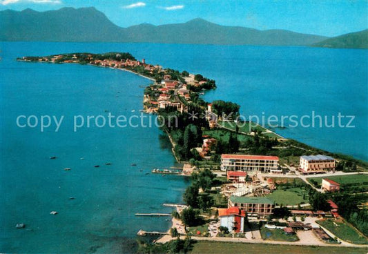 73720513 Sirmione Lago di Garda La penisola veduta aerea